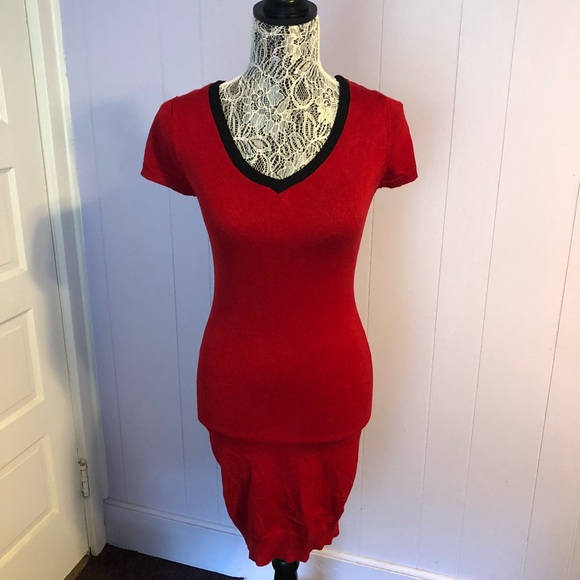 Derek Heart Dresses & Skirts - Derek heart bodycon sweater dress.